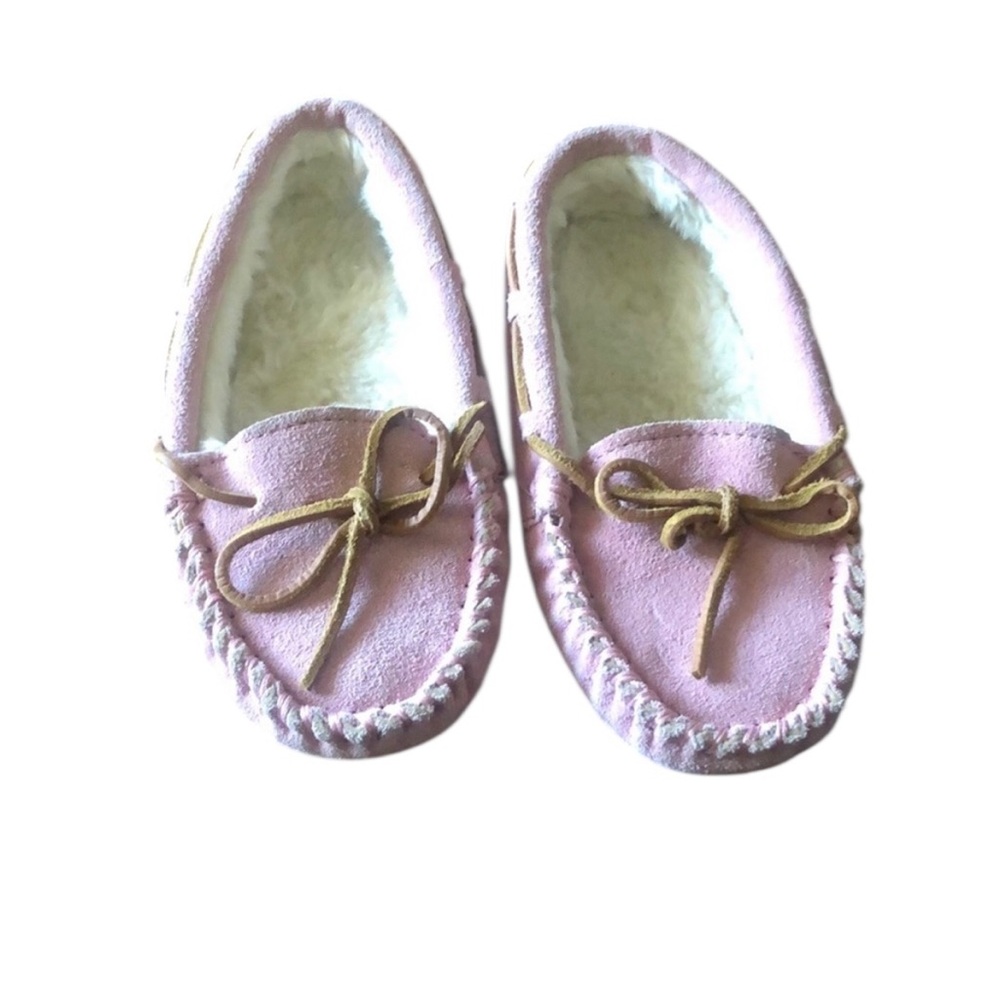 Girls size 1M pink leather Cabela’s moccasin slippers